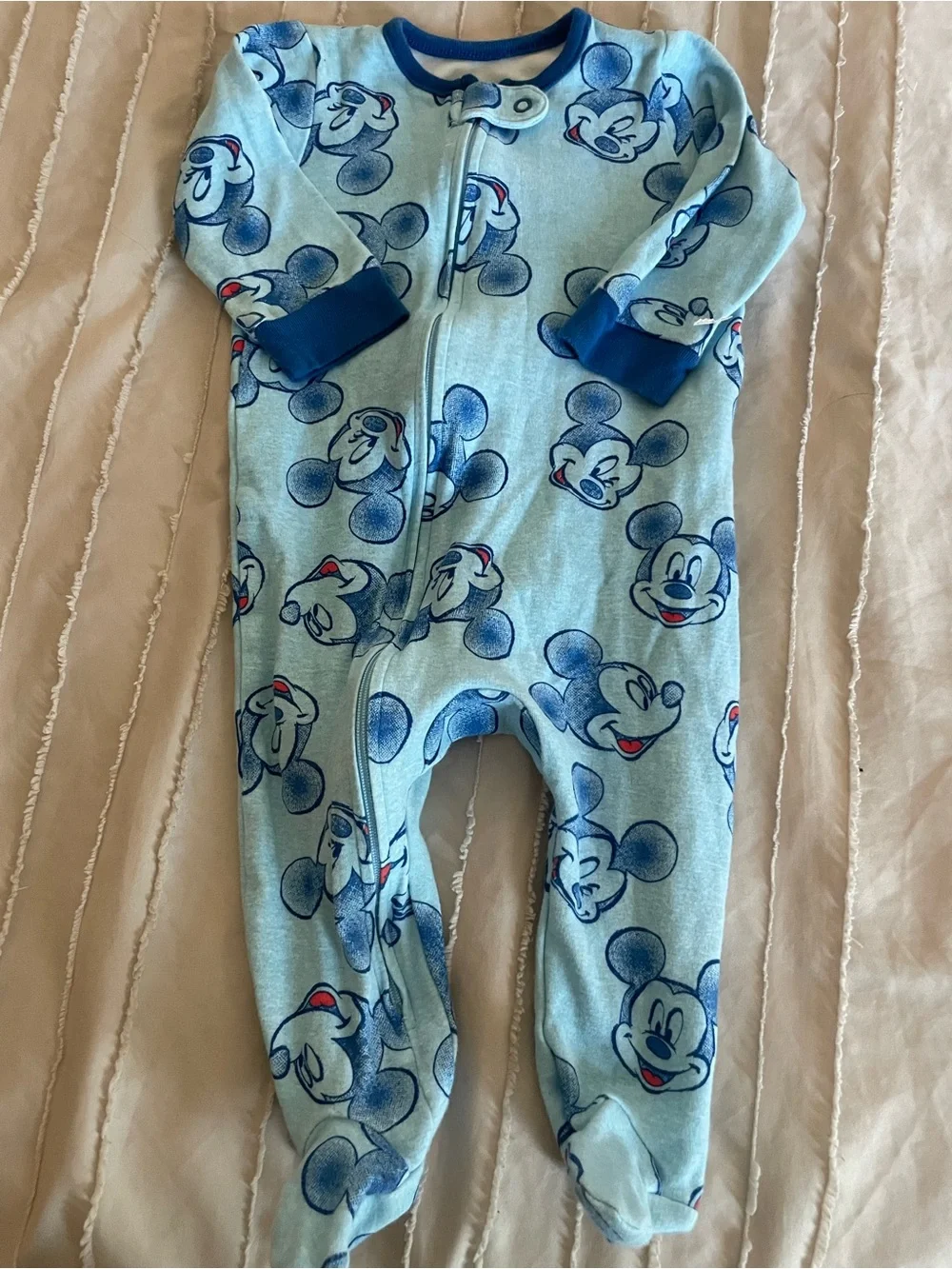 Kids One-Piece Footed Sleepers -‎ Black/White, Gray/Red, Blue - Mixed Brands